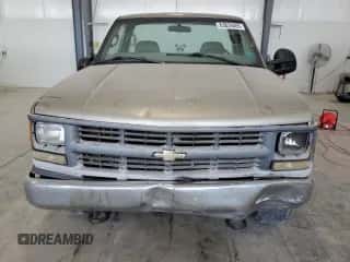 2000 Chevrolet Silverado 3500 с VIN 1GCGC34R0YR137348, выставлен на аукционе Copart как лот 83834885 с пробегом 147 680 миль миль и Чистый • Clean title. История ставок и продаж доступна на DreamBid. Изображение 5.