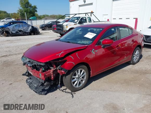 ✅ 2018 Mazda 3 GS • VIN: JM1BN1V78J1174884 • Lot: 43334639. Listed on IAAI with 84,400 mi. Free auction sales archive from the USA and detailed vehicle history report at DreamBid. Image 2.