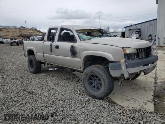 ✅ 2006 Chevrolet Silverado 2500HD Work Truck • VIN: 1GCHK29U06E211466 • Lot: 45384955. Wystawiony na Copart z przebiegiem Nie podano. Bezpłatny archiwum sprzedaży aukcyjnych z USA i szczegółowy raport historii pojazdu na DreamBid. Zdjęcie 4.