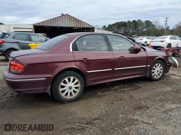 ✅ 2005 Hyundai Sonata GLS • VIN: KMHWF35H05A099148 • Лот: 88447895. Опубликован ранее на Copart с пробегом Не указан. Бесплатный доступ к архиву аукционных продаж из США и подробный отчёт об истории автомобиля на DreamBid. Изображение 3.