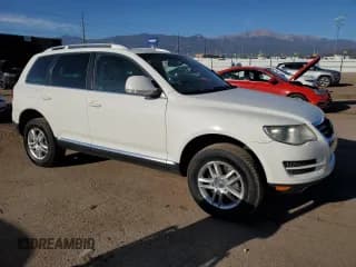 ✅ 2010 Volkswagen Touareg V6 • VIN: WVGFK7A98AD000604 • Лот: 73815854. Опубликован ранее на Copart с пробегом 150 031 миль. Бесплатный доступ к архиву аукционных продаж из США и подробный отчёт об истории автомобиля на DreamBid. Изображение 4.