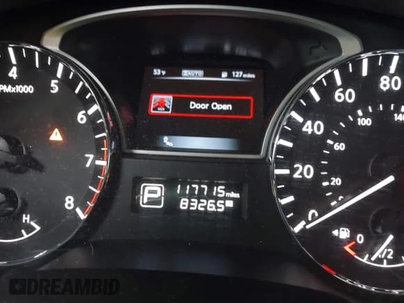 ✅ 2015 Nissan Pathfinder Platinum • VIN: 5N1AR2MM0FC683890 • Lot: 42306900. Listed on IAAI with 117,715 mi. Free auction sales archive from the USA and detailed vehicle history report at DreamBid. Image 7.