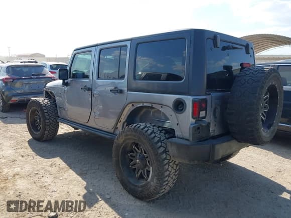 ✅ 2016 Jeep Wrangler Unlimited Sport • VIN: 1C4BJWDG9GL247638 • Lot: 43338629. Listed on IAAI with 109,628 mi. Free auction sales archive from the USA and detailed vehicle history report at DreamBid. Image 3.