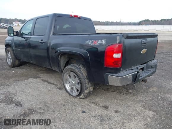 ✅ 2011 Chevrolet Silverado 1500 LT • VIN: 3GCPKSE33BG191046 • Лот: 43849954. Опубликован ранее на IAAI с пробегом 220 466 миль. Бесплатный доступ к архиву аукционных продаж из США и подробный отчёт об истории автомобиля на DreamBid. Изображение 3.