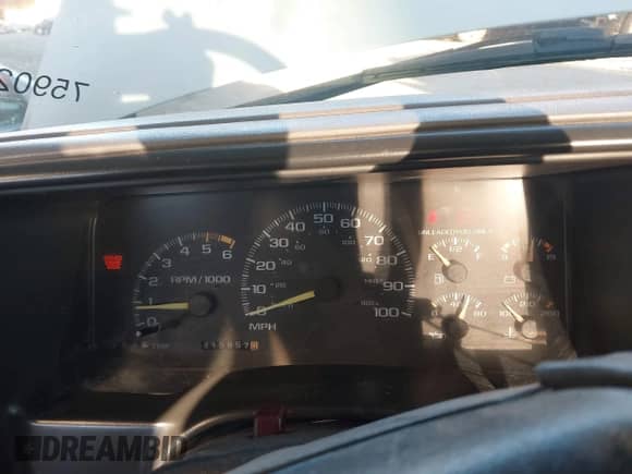 ✅ 1997 GMC Sierra 1500 • VIN: 1GTEC19M1VE524695 • Лот: 43552092. Размещён на IAAI с пробегом 215 857 миль миль. Получите бесплатный доступ к архиву аукционных продаж из США и посмотрите подробный отчёт об истории автомобиля на DreamBid. Изображение 7.