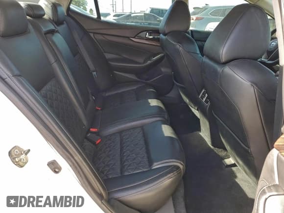 ✅ 2016 Nissan Maxima SV • VIN: 1N4AA6APXGC398722 • Lot: 94708345. Listed on Copart with 138,187 mi. Free auction sales archive from the USA and detailed vehicle history report at DreamBid. Image 10.