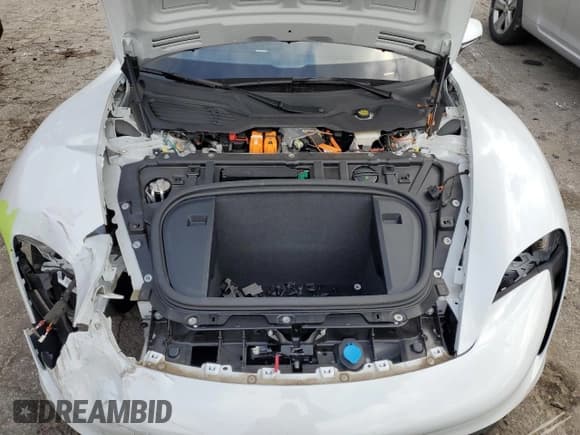 ✅ 2020 Porsche Taycan Turbo • VIN: WP0AC2Y18LSA72290 • Lot: 47388655. Listed on Copart with 9,104 mi. Free auction sales archive from the USA and detailed vehicle history report at DreamBid. Image 11.