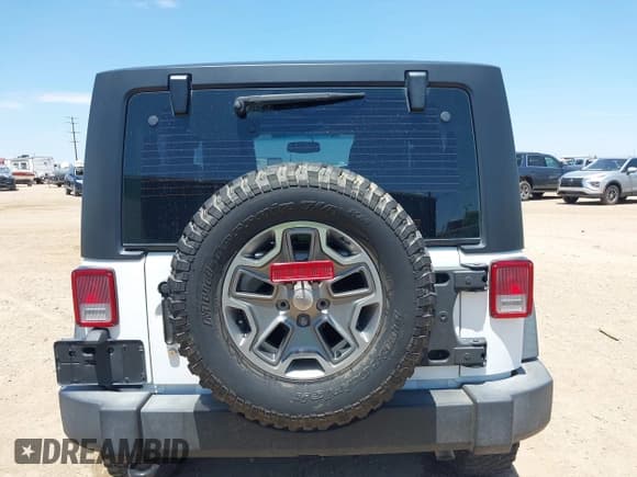 ✅ 2018 Jeep Wrangler Rubicon Recon • VIN: 1C4BJWCG3JL822986 • Лот: 42797733. Опубликован ранее на IAAI с пробегом 26 353 миль. Бесплатный доступ к архиву аукционных продаж из США и подробный отчёт об истории автомобиля на DreamBid. Изображение 17.