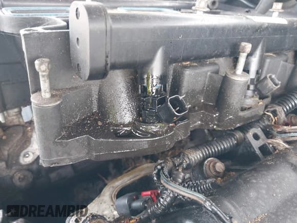 ✅ 2011 Dodge Charger SE • VIN: 2B3CL3CG3BH584702 • Lot: 42901882. Listed on IAAI with 218,277 mi. Free auction sales archive from the USA and detailed vehicle history report at DreamBid. Image 14.