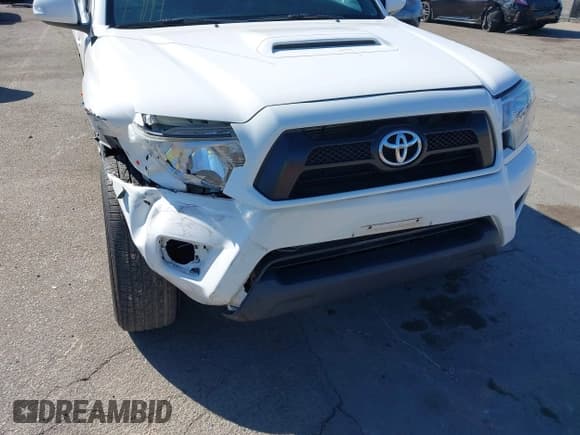 ✅ 2012 Toyota Tacoma • VIN: 3TMLU4EN6CM089216 • Lot: 43336629. Listed on IAAI with 135,350 mi. Free auction sales archive from the USA and detailed vehicle history report at DreamBid. Image 18.