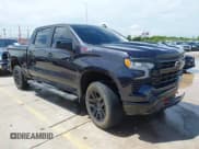 ✅ 2023 Chevrolet Silverado 1500 LT Trail Boss • VIN: 3GCUDFED3PG196963 • Lot: 42379114. Wystawiony na IAAI z przebiegiem 70 043 mil. Bezpłatny archiwum sprzedaży aukcyjnych z USA i szczegółowy raport historii pojazdu na DreamBid. Zdjęcie 1.