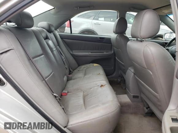 ✅ 2002 Toyota Camry LE • VIN: 4T1BE32K72U058320 • Lot: 48456245. Wystawiony na Copart z przebiegiem 267 504 mil. Bezpłatny archiwum sprzedaży aukcyjnych z USA i szczegółowy raport historii pojazdu na DreamBid. Zdjęcie 10.