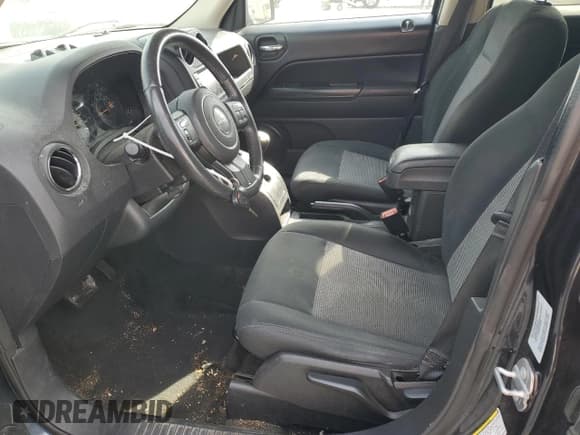 ✅ 2016 Jeep Patriot Latitude • VIN: 1C4NJPFB6GD502454 • Lot: 54133765. Listed on Copart with 129,573 mi. Free auction sales archive from the USA and detailed vehicle history report at DreamBid. Image 7.