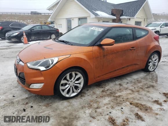 ✅ 2013 Hyundai Veloster w/Black Int • VIN: KMHTC6AD2DU086009 • Lot: 42822625. Wystawiony na Copart z przebiegiem 33 649 mil. Bezpłatny archiwum sprzedaży aukcyjnych z USA i szczegółowy raport historii pojazdu na DreamBid. Zdjęcie 1.