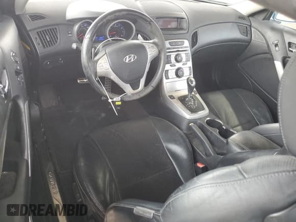 ✅ 2010 Hyundai Genesis Coupe Grand Touring • VIN: KMHHU6KH2AU020592 • Lot: 71798105. Listed on Copart with 55,299 mi. Free auction sales archive from the USA and detailed vehicle history report at DreamBid. Image 8.