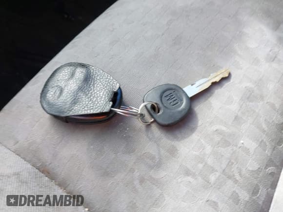 ✅ 2006 Saturn VUE • VIN: 5GZCZ33D76S834426 • Lot: 41994762. Wystawiony na IAAI z przebiegiem 155 382 mil. Bezpłatny archiwum sprzedaży aukcyjnych z USA i szczegółowy raport historii pojazdu na DreamBid. Zdjęcie 11.