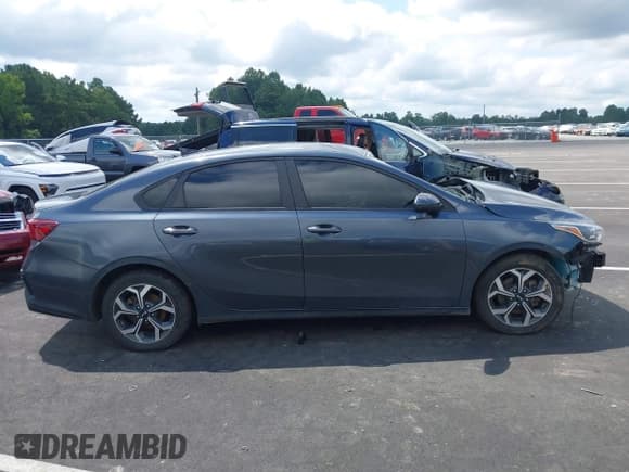 ✅ 2021 Kia Forte LXS • VIN: 3KPF24ADXME276762 • Lot: 43008390. Wystawiony na IAAI z przebiegiem 119 396 mil. Bezpłatny archiwum sprzedaży aukcyjnych z USA i szczegółowy raport historii pojazdu na DreamBid. Zdjęcie 12.