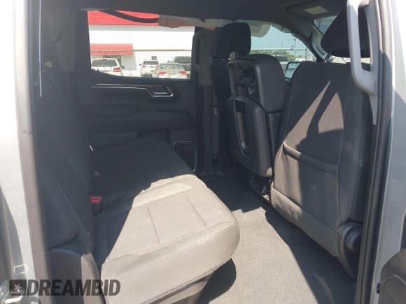 ✅ 2023 Chevrolet Silverado 1500 LT Trail Boss • VIN: 3GCPDFEK8PG150461 • Lot: 42816422. Wystawiony na IAAI z przebiegiem 50 988 mil. Bezpłatny archiwum sprzedaży aukcyjnych z USA i szczegółowy raport historii pojazdu na DreamBid. Zdjęcie 8.