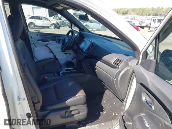 ✅ 2021 Honda Ridgeline Black Edition • VIN: 5FPYK3F89MB010925 • Lot: 43403500. Listed on IAAI with 37,778 mi. Free auction sales archive from the USA and detailed vehicle history report at DreamBid. Image 5.