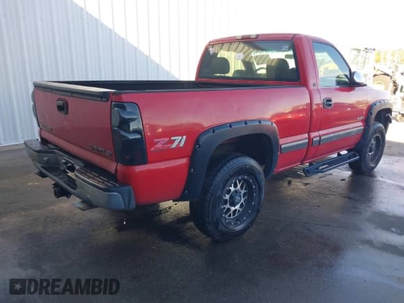 ✅ 2000 Chevrolet Silverado 1500 LS • VIN: 1GCEK14T8YZ254105 • Lot: 41442023. Listed on IAAI with 325,152 mi. Free auction sales archive from the USA and detailed vehicle history report at DreamBid. Image 4.