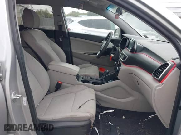 2021 Hyundai Tucson SE z VIN KM8J2CA45MU395868, wystawiony jako IAAI lot #43270045 z przebiegiem 112 896 mil mil oraz . Historia ofert i sprzedaży dostępna na DreamBid. Obrazek 5.