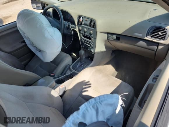 ✅ 2002 Volvo S40 • VIN: YV1VS29542F876686 • Лот: 80332955. Опубликован ранее на Copart с пробегом Не указан. Бесплатный доступ к архиву аукционных продаж из США и подробный отчёт об истории автомобиля на DreamBid. Изображение 8.