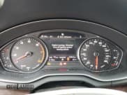 ✅ 2020 Audi Q5 Premium • VIN: WA1ANAFY1L2078444 • Lot: 92466185. Wystawiony na Copart z przebiegiem 65 077 mil. Bezpłatny archiwum sprzedaży aukcyjnych z USA i szczegółowy raport historii pojazdu na DreamBid. Zdjęcie 9.