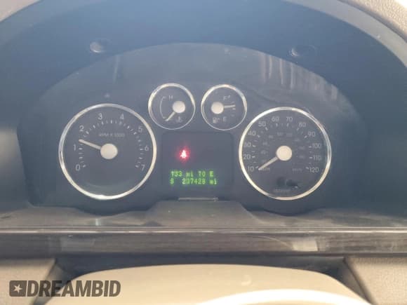 ✅ 2006 Mercury Montego • VIN: 1MEHM40116G617302 • Лот: 45808195. Опубликован ранее на Copart с пробегом 237 428 миль. Бесплатный доступ к архиву аукционных продаж из США и подробный отчёт об истории автомобиля на DreamBid. Изображение 9.