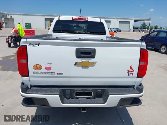 ✅ 2019 Chevrolet Colorado 2WD Work Truck • VIN: 1GCGSBEN9K1224096 • Лот: 42508462. Опубликован ранее на IAAI с пробегом 75 450 миль. Бесплатный доступ к архиву аукционных продаж из США и подробный отчёт об истории автомобиля на DreamBid. Изображение 16.