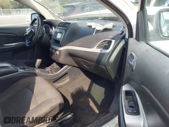 2013 Dodge Journey American Value с VIN 3C4PDCAB2DT584625, выставлен на аукционе IAAI как лот 43311985 с пробегом Не указан миль и . История ставок и продаж доступна на DreamBid. Изображение 5.