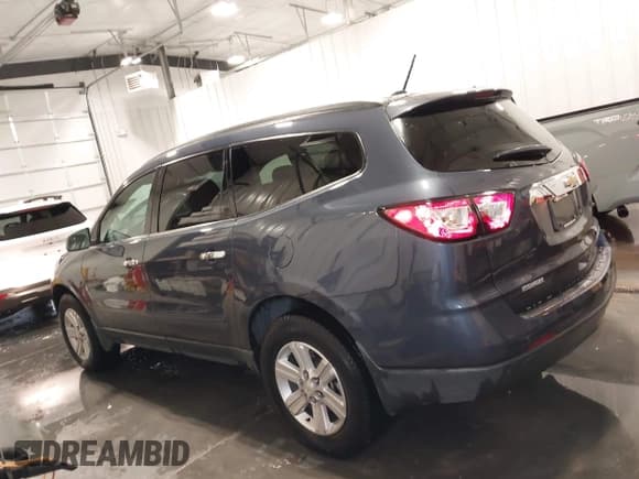 ✅ 2014 Chevrolet Traverse LT • VIN: 1GNKRGKD6EJ244008 • Lot: 43509737. Wystawiony na IAAI z przebiegiem 101 140 mil. Bezpłatny archiwum sprzedaży aukcyjnych z USA i szczegółowy raport historii pojazdu na DreamBid. Zdjęcie 14.