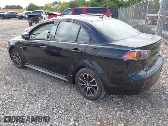 ✅ 2017 Mitsubishi Lancer ES • VIN: JA32U2FU9HU006658 • Lot: 43225618. Listed on IAAI with Not provided. Free auction sales archive from the USA and detailed vehicle history report at DreamBid. Image 3.