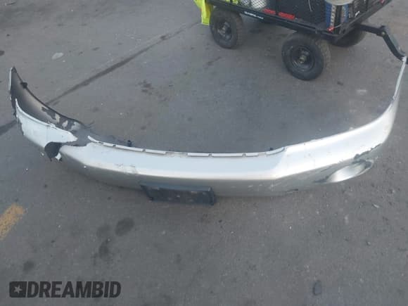 ✅ 2006 Toyota Highlander w/3rd Row • VIN: JTEDD21A760151866 • Лот: 42474656. Опубликован ранее на IAAI с пробегом 169 838 миль. Бесплатный доступ к архиву аукционных продаж из США и подробный отчёт об истории автомобиля на DreamBid. Изображение 12.