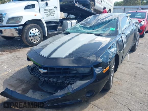 ✅ 2013 Chevrolet Camaro LS • VIN: 2G1FE1E3XD9240567 • Lot: 39664950. Listed on IAAI with 132,525 mi. Free auction sales archive from the USA and detailed vehicle history report at DreamBid. Image 2.