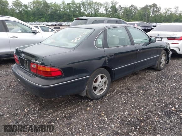 ✅ 1998 Toyota Avalon XL • VIN: 4T1BF18B4WU268808 • Lot: 42422747. Wystawiony na IAAI z przebiegiem 131 376 mil. Bezpłatny archiwum sprzedaży aukcyjnych z USA i szczegółowy raport historii pojazdu na DreamBid. Zdjęcie 4.