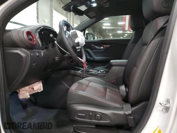 ✅ 2024 Chevrolet Blazer RS • VIN: 3GNKBKRS4RS272762 • Lot: 90897215. Listed on Copart with 14,249 mi. Free auction sales archive from the USA and detailed vehicle history report at DreamBid. Image 7.