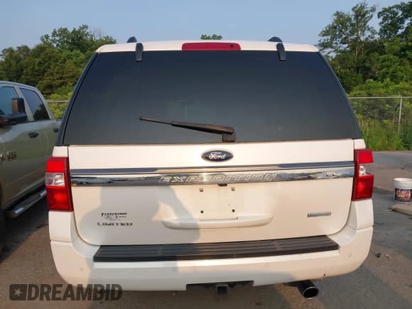 ✅ 2017 Ford Expedition Max Limited • VIN: 1FMJK1KT4HEA76794 • Lot: 42384012. Wystawiony na IAAI z przebiegiem 110 563 mil. Bezpłatny archiwum sprzedaży aukcyjnych z USA i szczegółowy raport historii pojazdu na DreamBid. Zdjęcie 16.