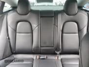 ✅ 2023 Tesla Model 3 • VIN: 5YJ3E1EA0PF577919 • Lot: 45165645. Wystawiony na Copart z przebiegiem 36 395 mil. Bezpłatny archiwum sprzedaży aukcyjnych z USA i szczegółowy raport historii pojazdu na DreamBid. Zdjęcie 10.