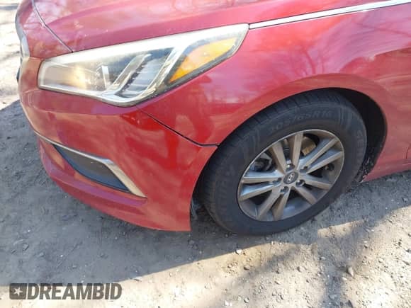 2016 Hyundai Sonata 2.4L z VIN 5NPE24AF6GH411832, wystawiony jako IAAI lot #41918113 z przebiegiem 195 783 mil mil oraz . Historia ofert i sprzedaży dostępna na DreamBid. Obrazek 6.