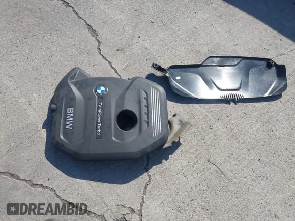 ✅ 2019 BMW 4 Series 430i • VIN: WBA4W3C58KAF93578 • Lot: 43572298. Wystawiony na IAAI z przebiegiem 65 278 mil. Bezpłatny archiwum sprzedaży aukcyjnych z USA i szczegółowy raport historii pojazdu na DreamBid. Zdjęcie 13.