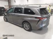 ✅ 2021 Toyota Sienna LE • VIN: 5TDKSKFC0MS009588 • Лот: 43467809. Опубликован ранее на IAAI с пробегом 114 438 миль. Бесплатный доступ к архиву аукционных продаж из США и подробный отчёт об истории автомобиля на DreamBid. Изображение 3.