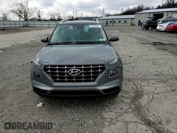 ✅ 2022 Hyundai Venue Limited • VIN: KMHRC8A39NU132983 • Lot: 44583025. Listed on Copart with 24,374 mi. Free auction sales archive from the USA and detailed vehicle history report at DreamBid. Image 14.