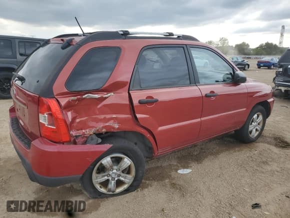 ✅ 2010 Kia Sportage LX • VIN: KNDKG3A47A7692371 • Lot: 82142055. Wystawiony na Copart z przebiegiem 135 127 mil. Bezpłatny archiwum sprzedaży aukcyjnych z USA i szczegółowy raport historii pojazdu na DreamBid. Zdjęcie 3.