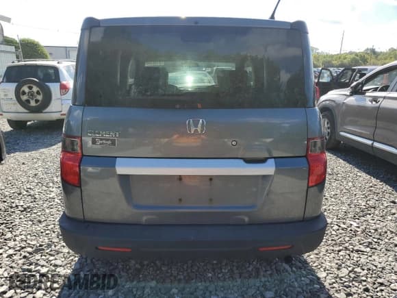 ✅ 2009 Honda Element LX • VIN: 5J6YH28349L004287 • Лот: 81085085. Опубликован ранее на Copart с пробегом 209 271 миль. Бесплатный доступ к архиву аукционных продаж из США и подробный отчёт об истории автомобиля на DreamBid. Изображение 6.