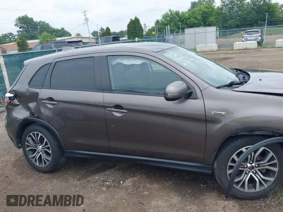 2018 Mitsubishi Outlander ES with VIN JA4AR3AU4JU020950, listed as a IAAI auction lot 42695292 with 58,134 mi miles and . Bid and sale history available at DreamBid. Image 13.