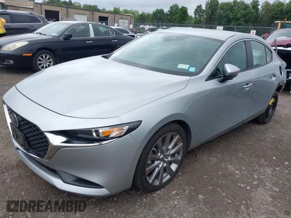 ✅ 2021 Mazda 3 Select • VIN: 3MZBPBBL8MM251968 • Лот: 42586031. Опубликован ранее на IAAI с пробегом 54 655 миль. Бесплатный доступ к архиву аукционных продаж из США и подробный отчёт об истории автомобиля на DreamBid. Изображение 2.