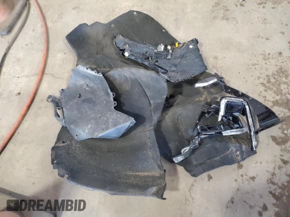 ✅ 2023 Chevrolet Suburban Z71 • VIN: 1GNSKDKD8PR183901 • Lot: 68105505. Listed on Copart with 198,387 mi. Free auction sales archive from the USA and detailed vehicle history report at DreamBid. Image 13.