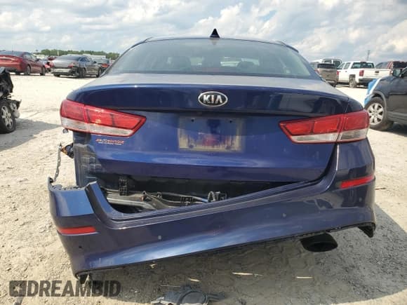 ✅ 2020 Kia Optima SE • VIN: 5XXGT4L38LG403388 • Лот: 70447415. Опубликован ранее на Copart с пробегом 126 656 миль. Бесплатный доступ к архиву аукционных продаж из США и подробный отчёт об истории автомобиля на DreamBid. Изображение 6.