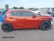 ✅ 2019 Lexus UX 200 • VIN: JTHY3JBH8K2007240 • Lot: 42893981. Wystawiony na IAAI z przebiegiem 63 624 mil. Bezpłatny archiwum sprzedaży aukcyjnych z USA i szczegółowy raport historii pojazdu na DreamBid. Zdjęcie 14.