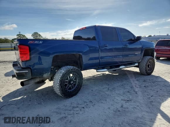 ✅ 2016 Chevrolet Silverado 2500HD LT • VIN: 1GC1KVE82GF264662 • Lot: 91906605. Wystawiony na Copart z przebiegiem 142 354 mil. Bezpłatny archiwum sprzedaży aukcyjnych z USA i szczegółowy raport historii pojazdu na DreamBid. Zdjęcie 3.